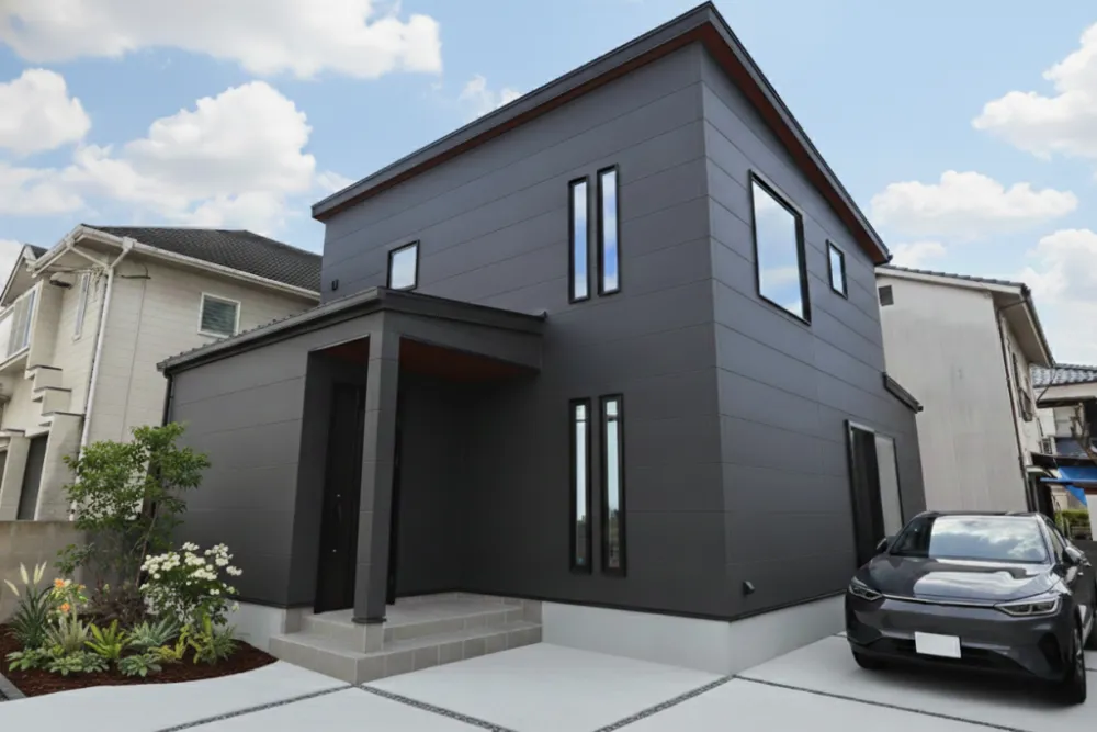 1階完結型の動線と吹き抜けが織りなす〜ホテルライクな都会派住宅〜