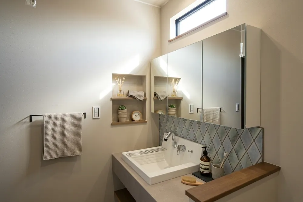 光と影が織りなす、大人の空間。夜の静寂も愉しむ住まい【ZERO-CUBE＋BOX】