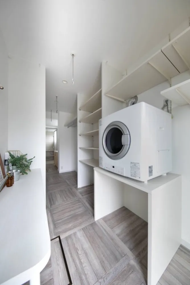 デザインと性能の理想的な融合〜自然素材と最新空調で家族を包む〜