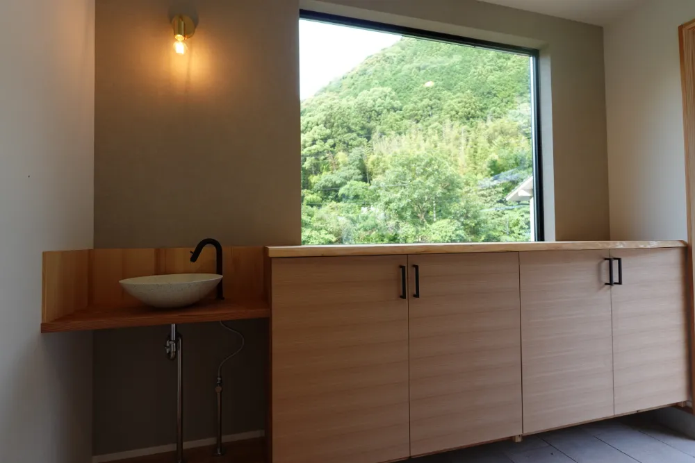 自然に溶け込むハイスペック住宅