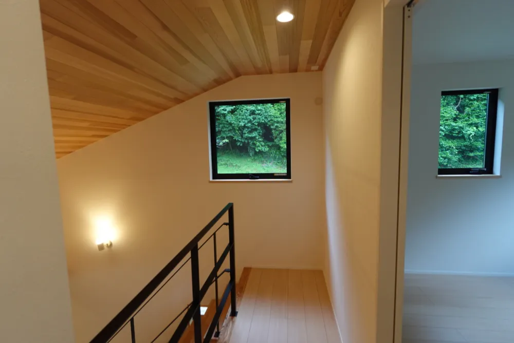 自然に溶け込むハイスペック住宅