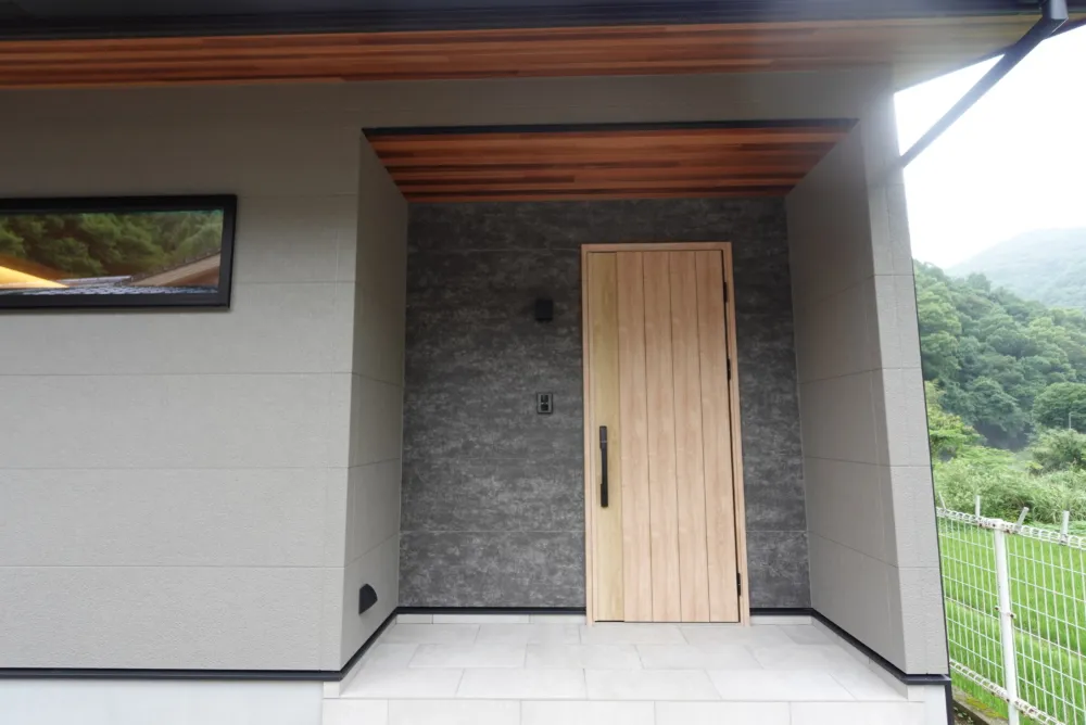 光触媒で汚れをセルフクリーニング