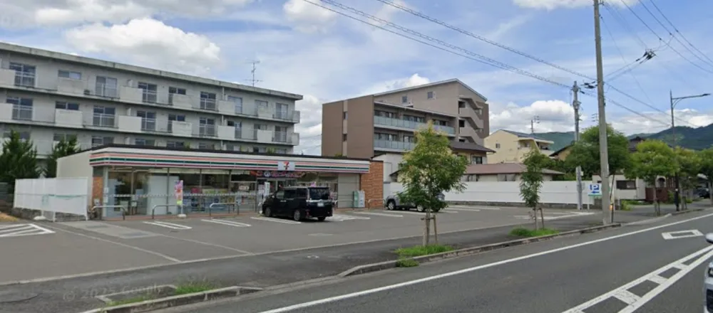 セブン-イレブン 松山桑原６丁目店