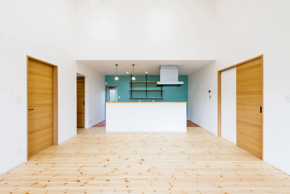 吹き抜けリビングの平屋