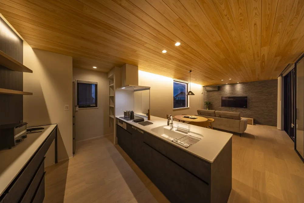 海景と中庭の平屋