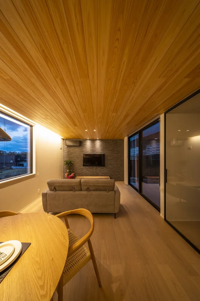 海景と中庭の平屋