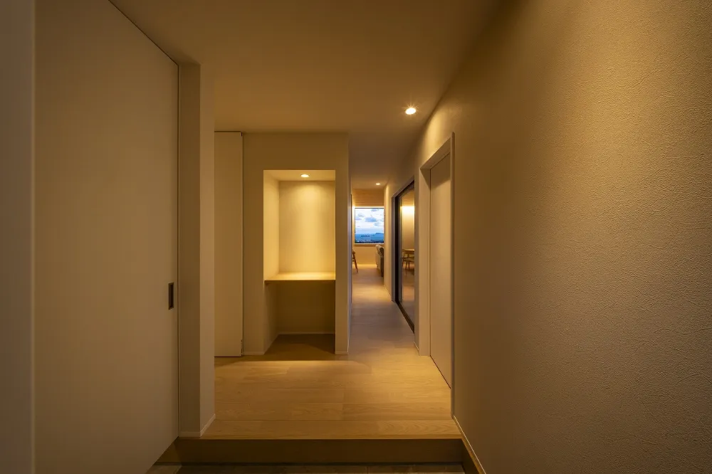 海景と中庭の平屋