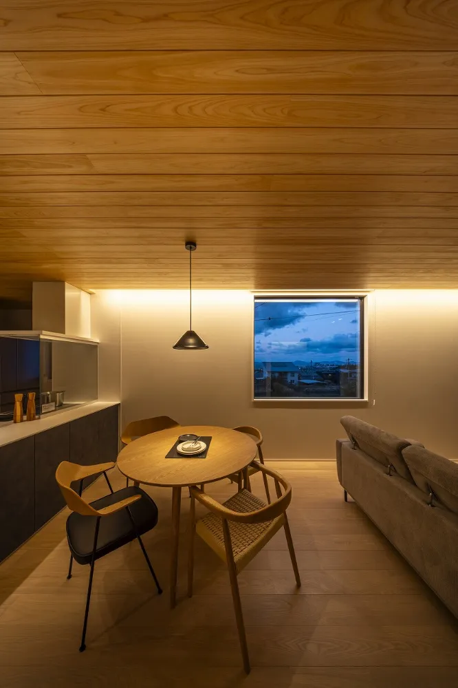 海景と中庭の平屋