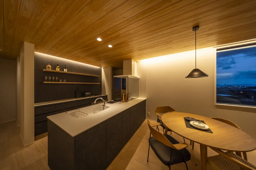 海景と中庭の平屋