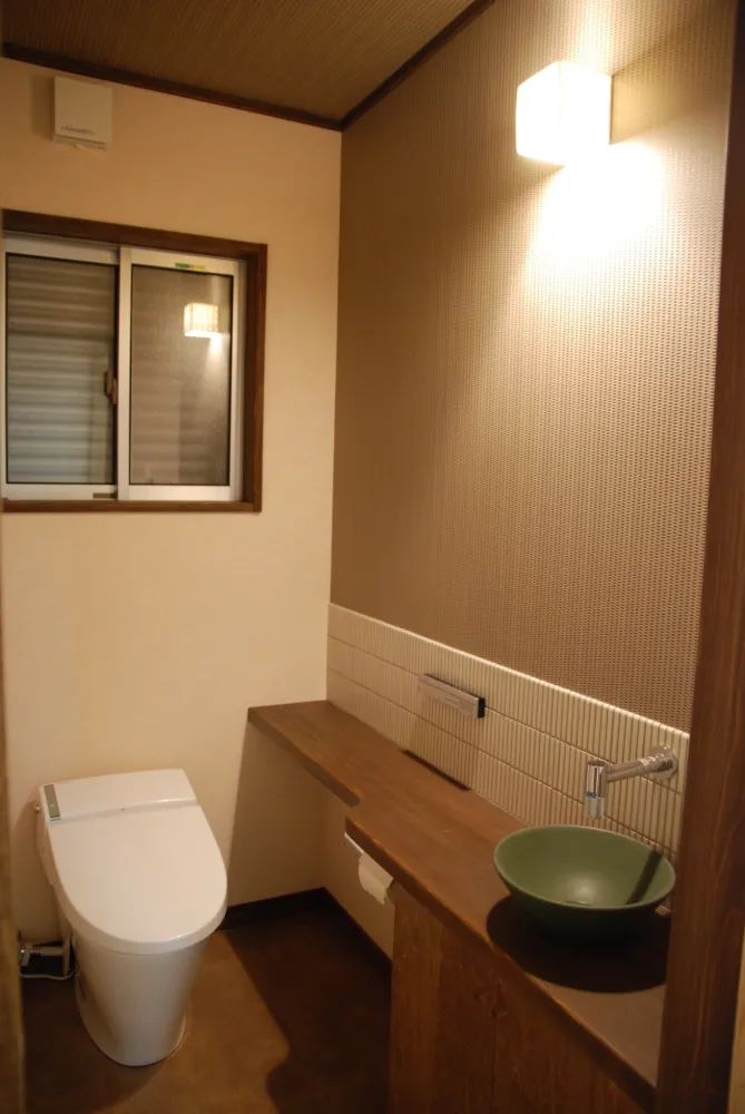 伝統美と現代の暮らしが調和する、平屋の住まい