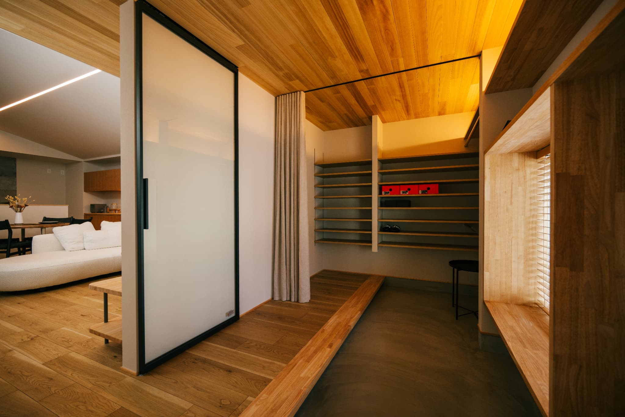 玄関ホール＆SIC