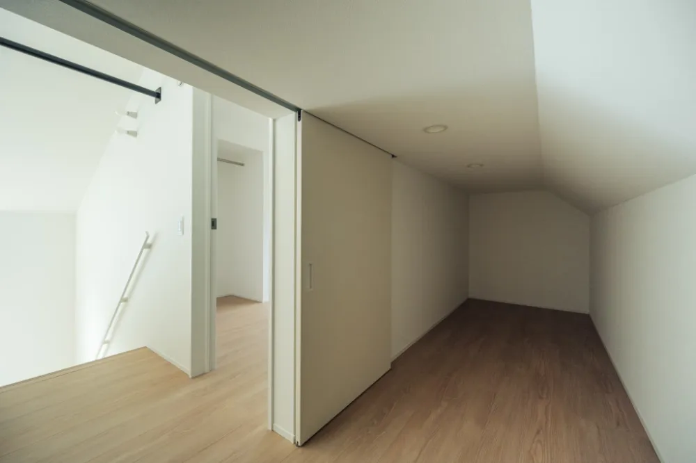 小屋裏収納