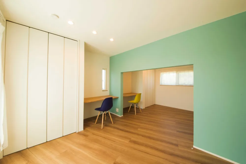 将来は2部屋にもなる洋室