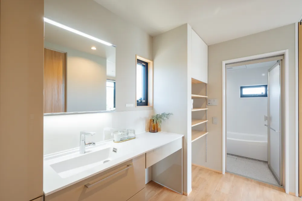 暮らしを嗜む大人の平屋