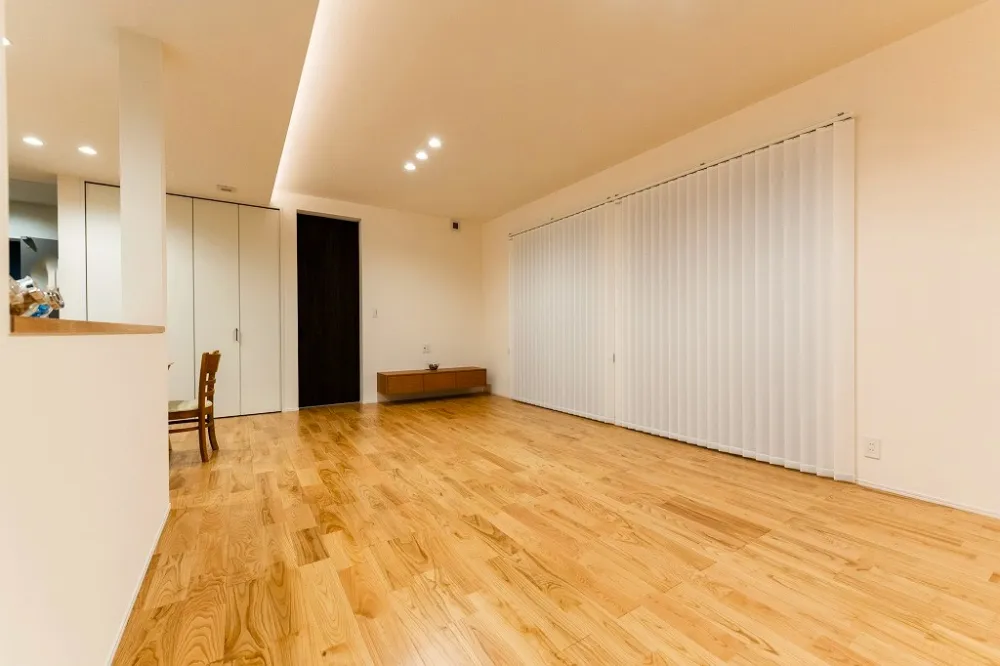 子どもの成長を見守る、省エネ×家事ラクの平屋
