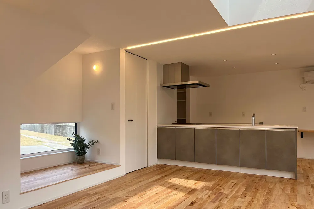 【新居浜市桜木町1】【完成見学会】~光と桜に包まれる、感性を育む住まい~