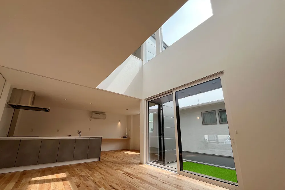 【新居浜市桜木町1】【完成見学会】~光と桜に包まれる、感性を育む住まい~