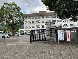 新居浜市立中萩小学校