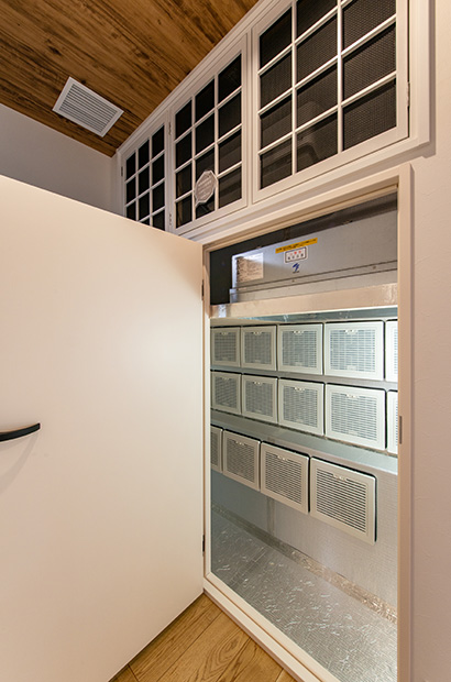 心地よい空気を生み出す、全館空調の空調室