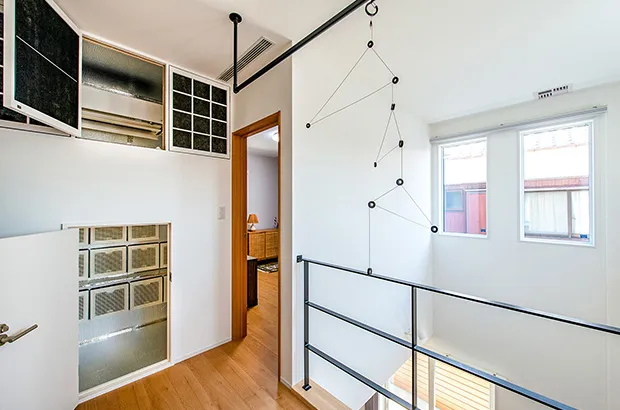 吹き抜け横の空調スペース