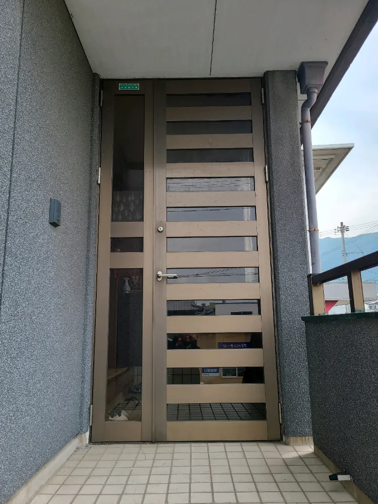 slide-4