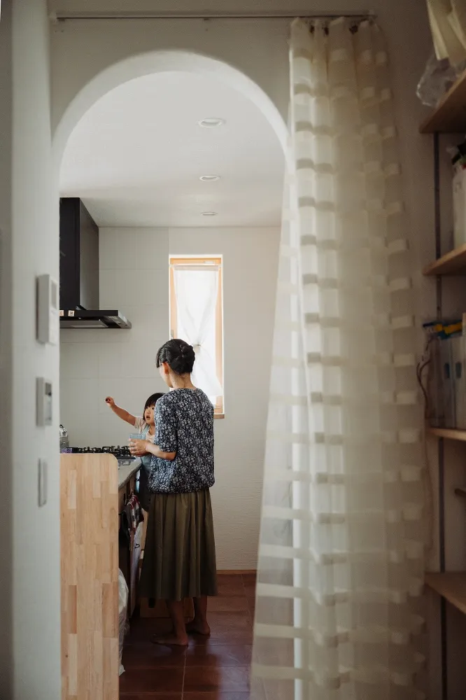 子供たちと一緒に育つ天然素材のおおらかな家