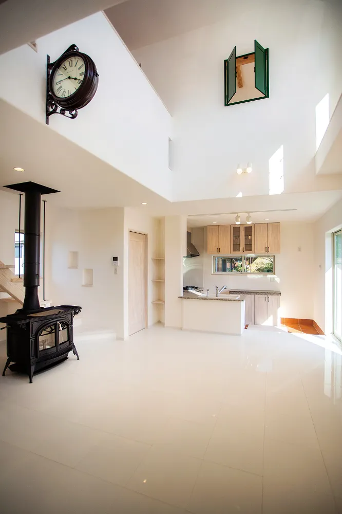 憧れの薪ストーブ 個性と心地よさを演出する夢の住まい