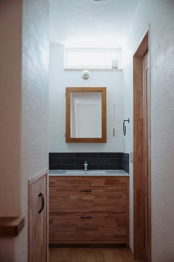 子供たちと一緒に育つ天然素材のおおらかな家