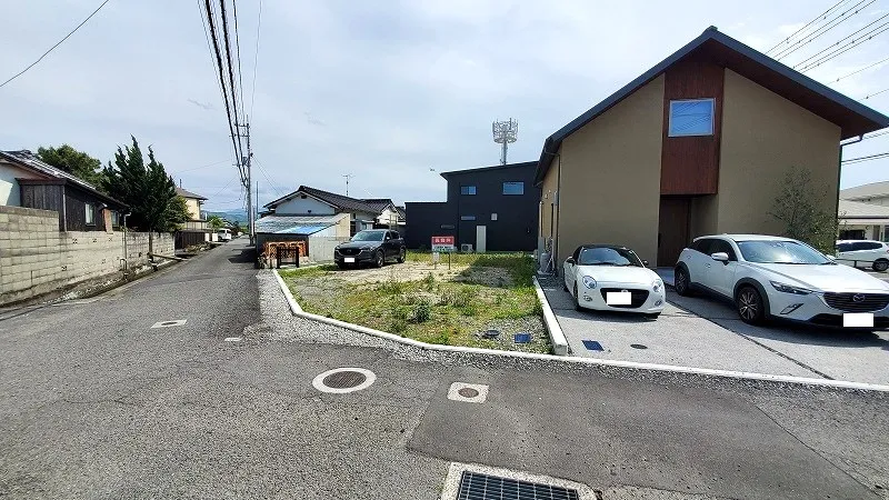 land image 2