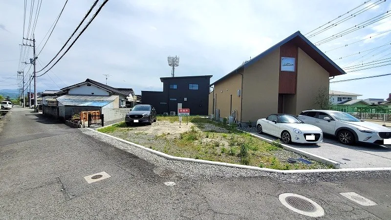 land image 1