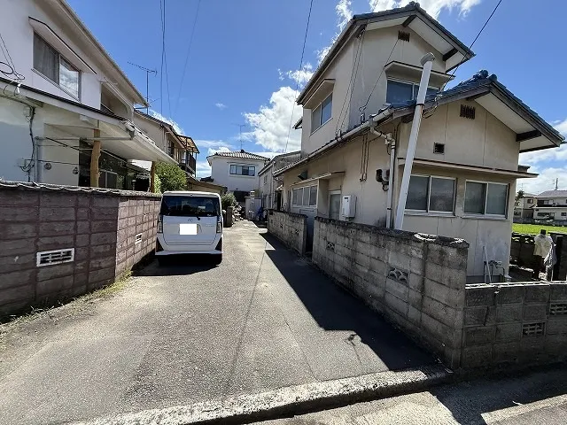 land image 2